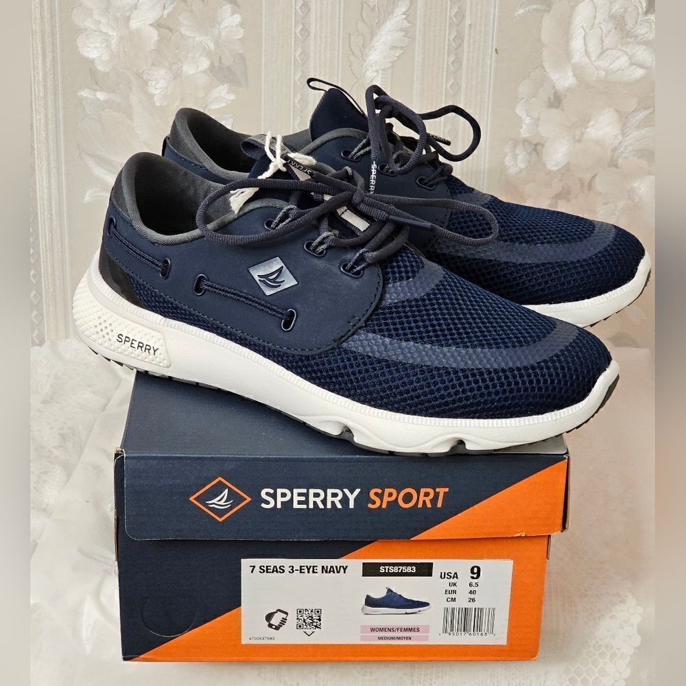 Sperry Sport Womens Sneakers NIB